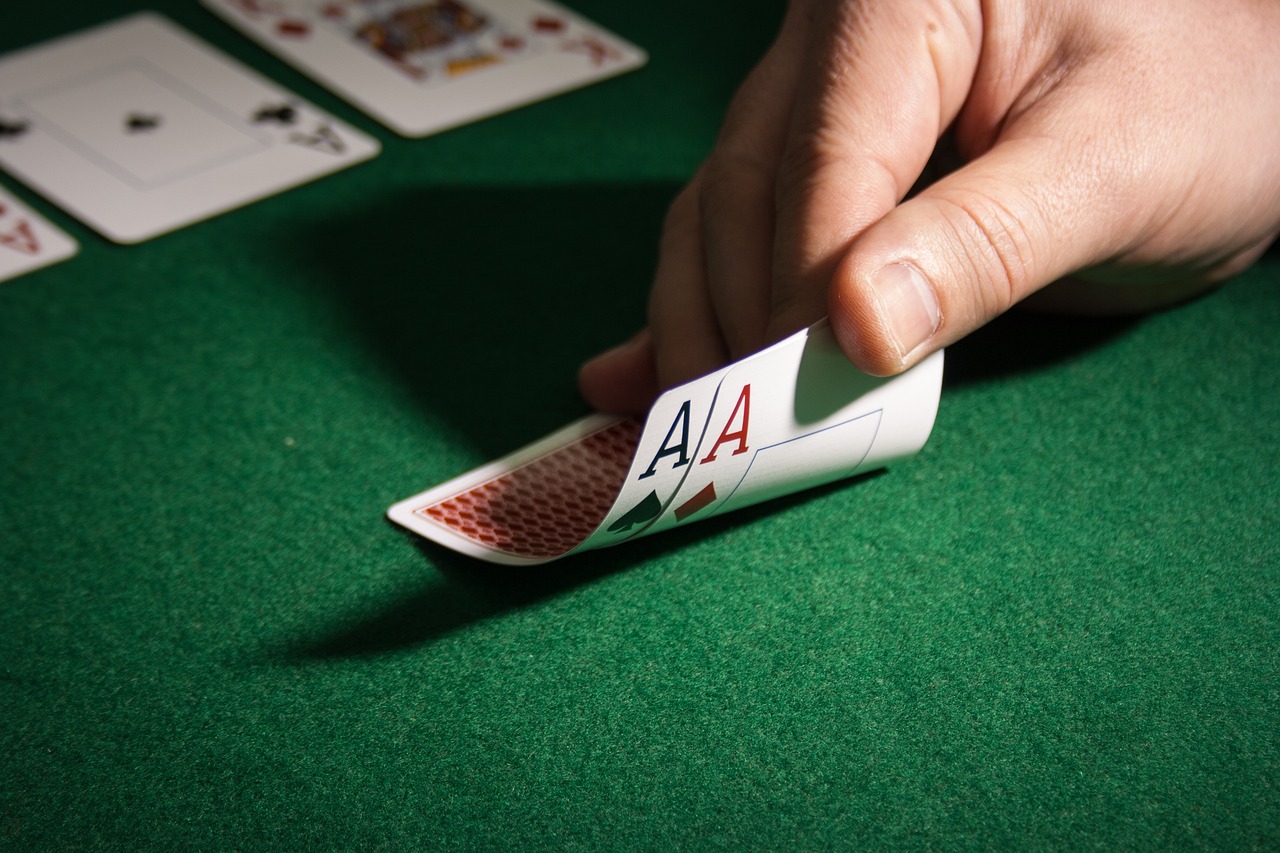 Get Started Playing Texas Hold'em Poker in 7 Easy Steps!