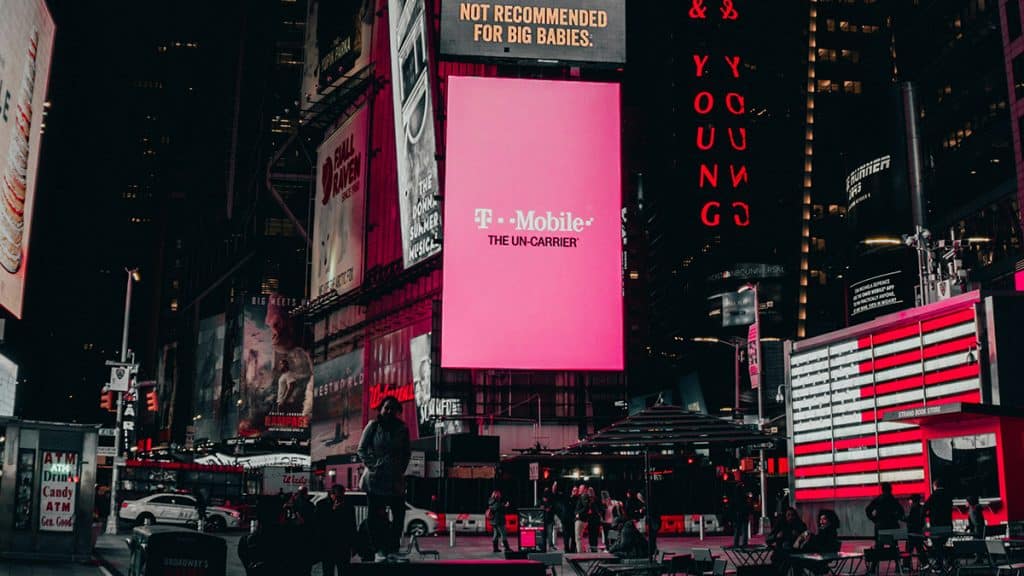 T-Mobile Buys Most of US Cellular for $4.4 billion